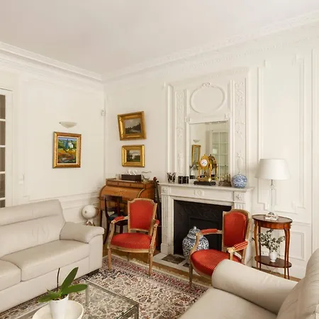 The Parisian Salon Appartement Parijs